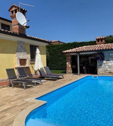 Villa Eva Karigador