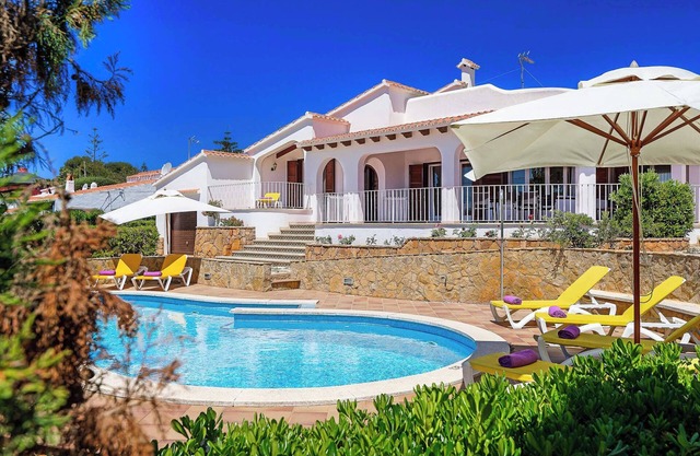 Villa Fantasia - Lovely Villa with Sea Views & Easy Walk to Punta Prima Beach