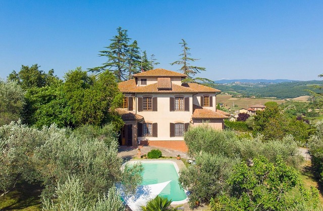 Villa Fiorentini 10, Emma Villas