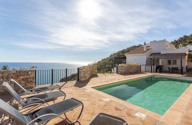 Villa 'Five Star with Heavenly Views' with Sea View, Wi-Fi and Air Conditioning