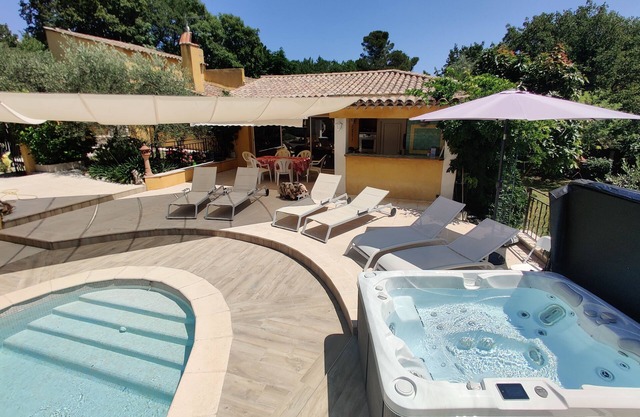 Villa *, Swimming pool and Spa, nature and tranquillity