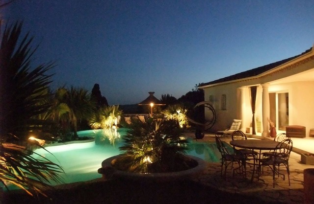 VILLA KABEN Superb prestige villa 4*, heated pool, sauna, jacuzzi