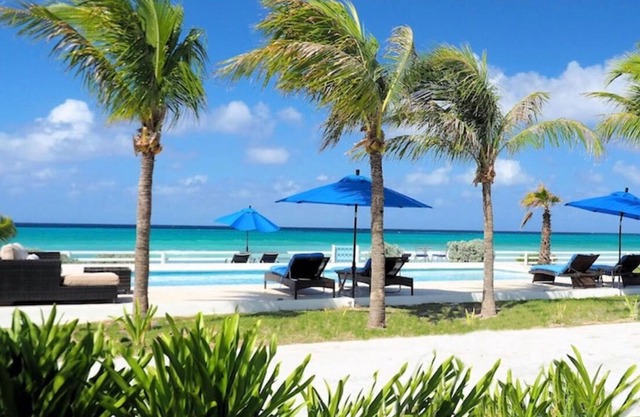 Villa Hues of Blues on Grand Turk Island