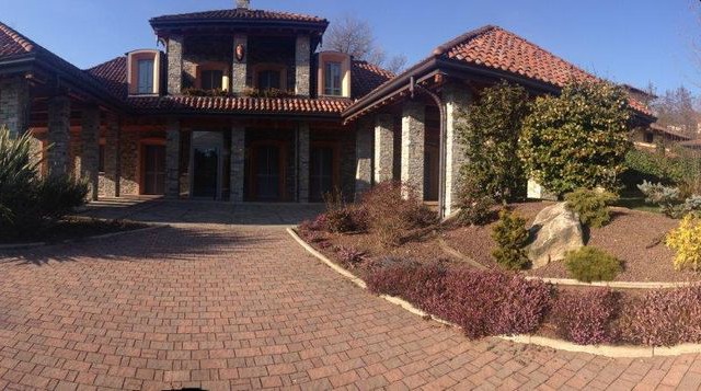 Villa Il Grotto with pool and spa