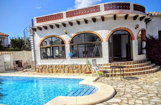 Villa in Els Poblets/Denia, beach 800m, private pool, wifi, air conditioning