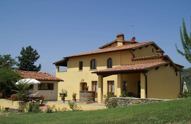 Villa in Tuscany with Pool near Beach
