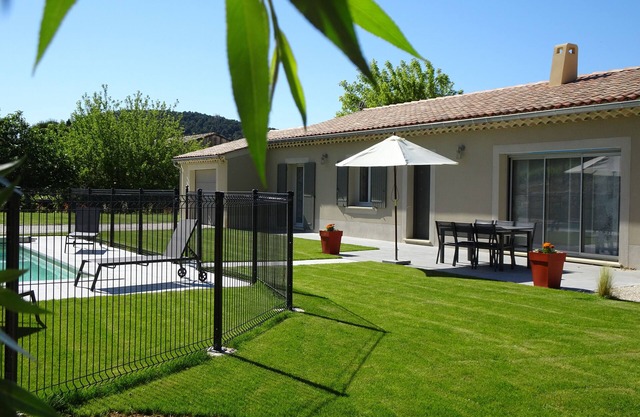 Villa in the countryside 5 minutes from the medieval town
