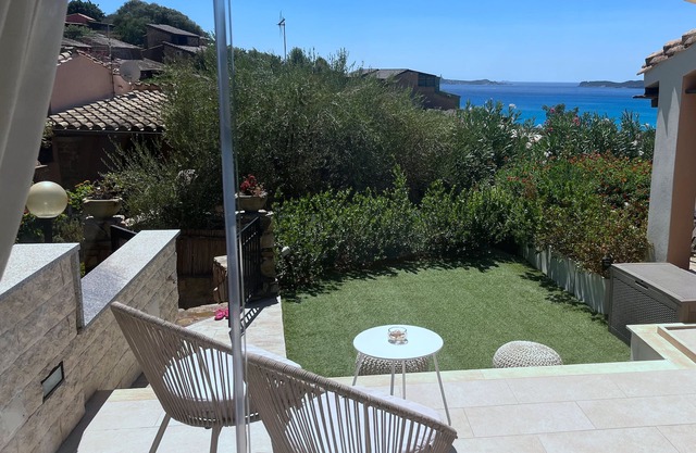 Villa Iris - a 200 Metri Dalla Spiaggia con Vista Panoramica sul Mare