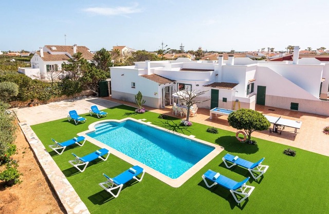 Villa Juanita Forcat by Villa Plus