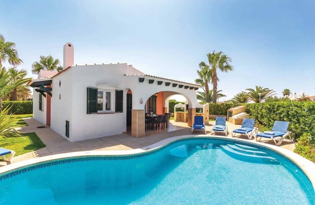 Villa Juana Large Private Pool, A/C, WiFi