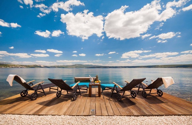 Villa Kamen - Three Bedroom Villa, Sleeps 6