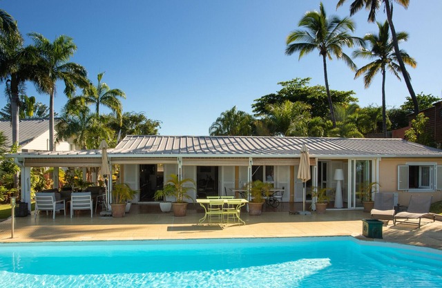 Villa Kitana - Agréable et belle maison créole avec vue mer