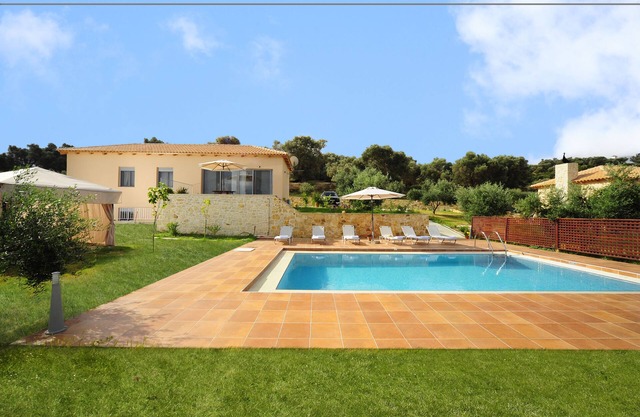 Villa Kivotos 3 Bedroom Private Pool