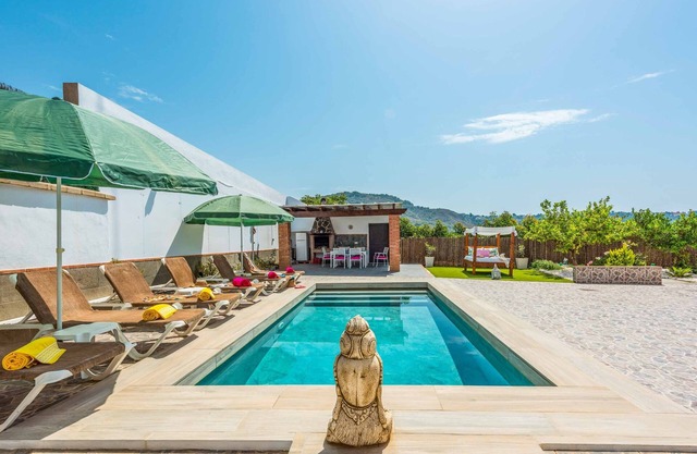 Villa La Marina - Three Bedroom Villa, Sleeps 6