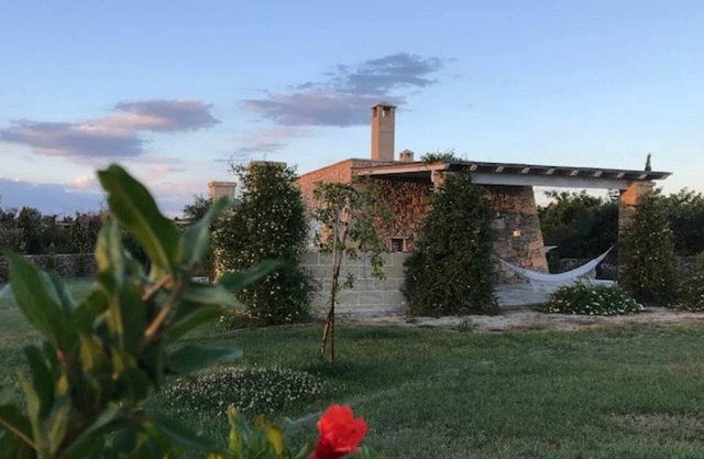 Villa La Mora with private garden, patio and WiFi just a few minutes from the sea of Gallipoli