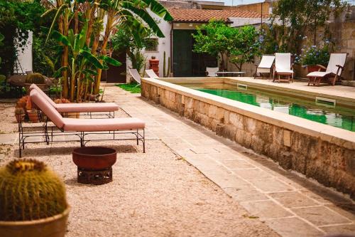 Villa Li Curti con piscina in comune, un'oasi in paese!