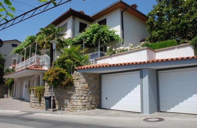 Villa Lili