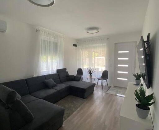 Villa LIPI - Home Away from Home
