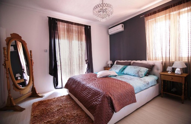 Villa LONG ISLAND Luxury Residence, Sali Dugi otok-private parking,next to beach
