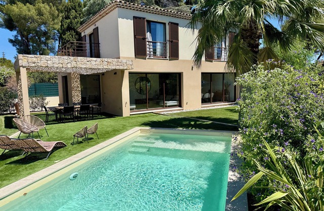 Villa Lumière - swimming pool - 100m from the sea