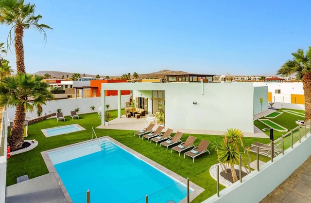 Villa Maresia by Villa Plus