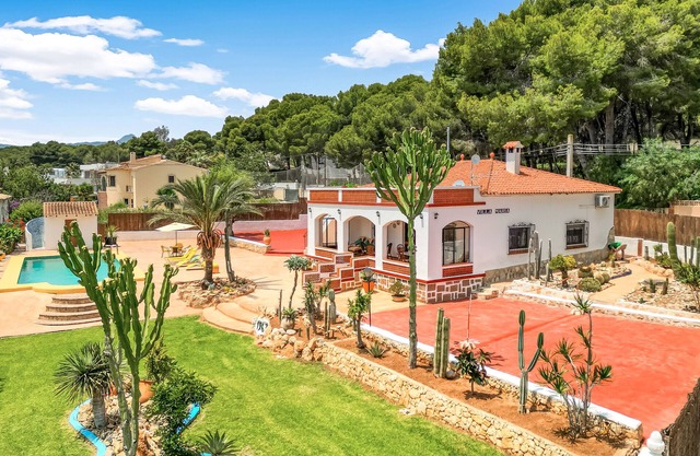 Villa 'Maria Beach' with Private Pool, Wi-Fi and Air Conditioning