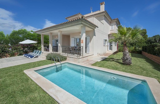 Villa Marisa II