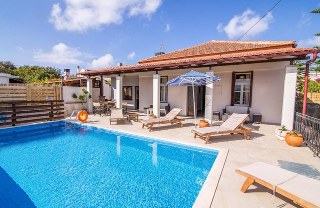 Villa Maro: Large Private Pool, A/C, WiFi