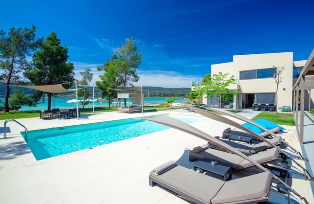 Villa Mastika - Three Bedroom Villa, Sleeps 6