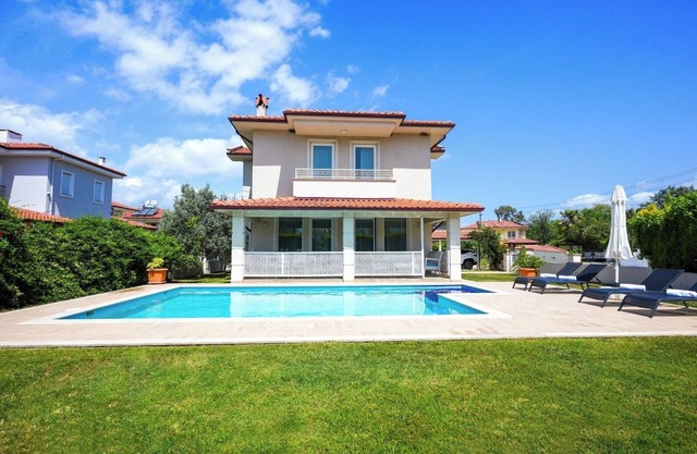 Villa Menekse - luxury 4 bedrooms with swimming pool
