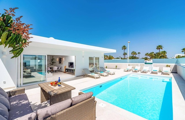 Villa Mia by Villa Plus