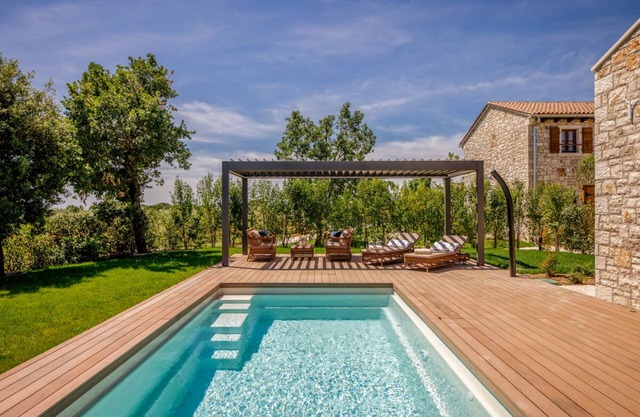 Villa Moni - One Bedroom Resort, Sleeps 2