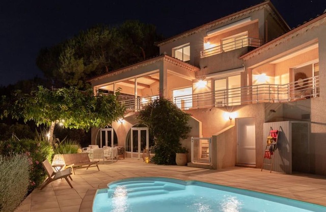 Villa Montobello - Piscine chauffée et vue mer
