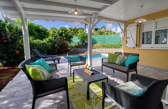 Villa near the beach MQSL17