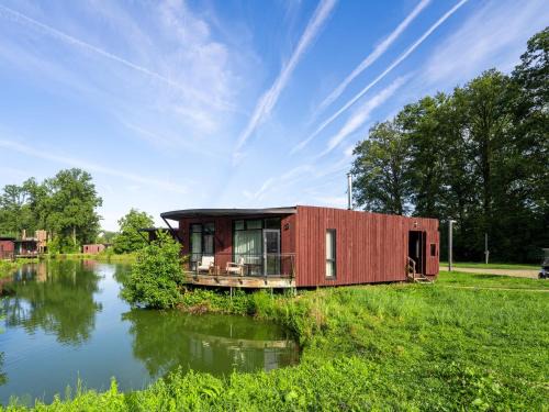 Villa near Tournai in a Leisure Award Park, cleaning included