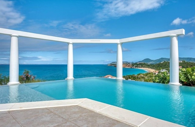 Villa Nid D'Amour Fall Incentive | Ocean View - Located in Magnificent Terres Basses with Private Pool