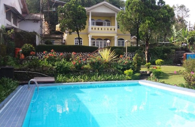 Villa Oak Tree Puncak