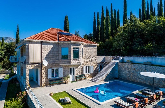 Villa Oasis Cypress