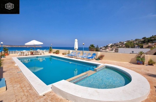 Villa Ocean in Mellieha with Fantastic Sea Views 4 bedrooms A/C Sleep 9 people