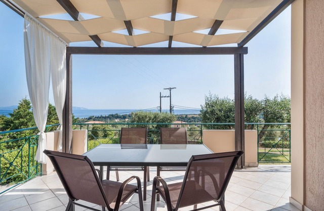 Villa Olivia with Sea View