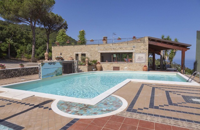 Villa Orizzonte - up to 10 pax