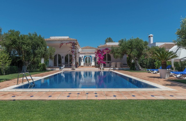 "Villa Orquidea" with pool, Wi-Fi, garden and terrace