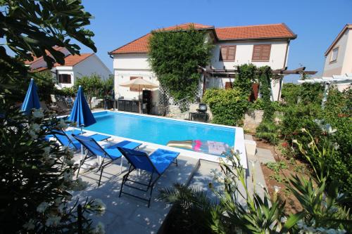 VILLA OTOK WITH POOL, TOP LUXURY IN TREBINJE
