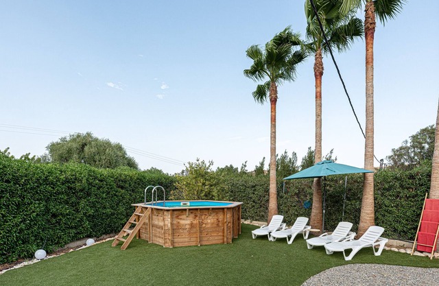Villa "Palmeras" with Mountain View, Private Pool & Wi-Fi