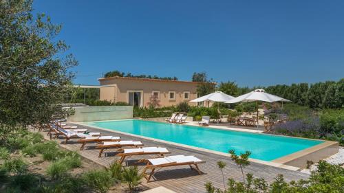 VILLA PASSO DEGLI AIRONI 12, Emma Villas
