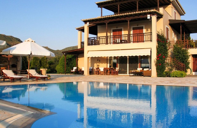 Villa Phaedra with pool and garden by JJ Hospitality-