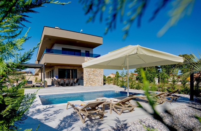 Villa Pieron - Luxury Spa Oasis