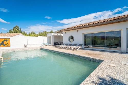 Villa piscine privée proche plages