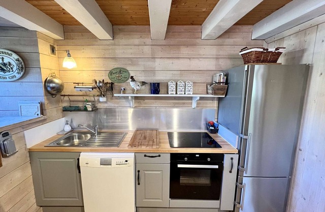 Villa Plouhinec, 2 bedrooms, 4 persons