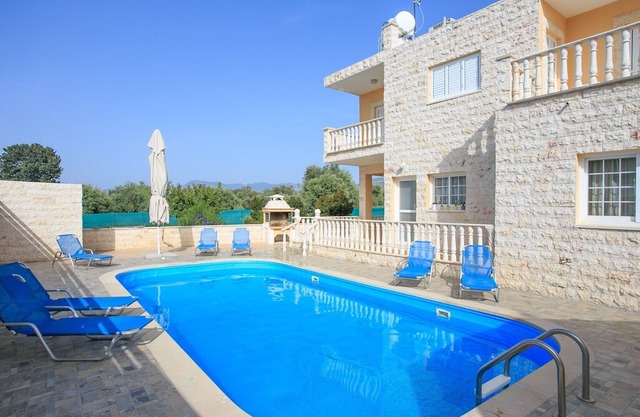 Villa Prodromi: Large Private Pool, A/C, WiFi